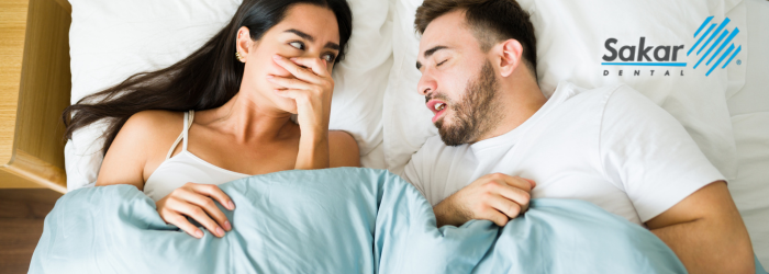 Mal aliento crónico: no es solo social, puede ser un aviso de enfermedad sistémica